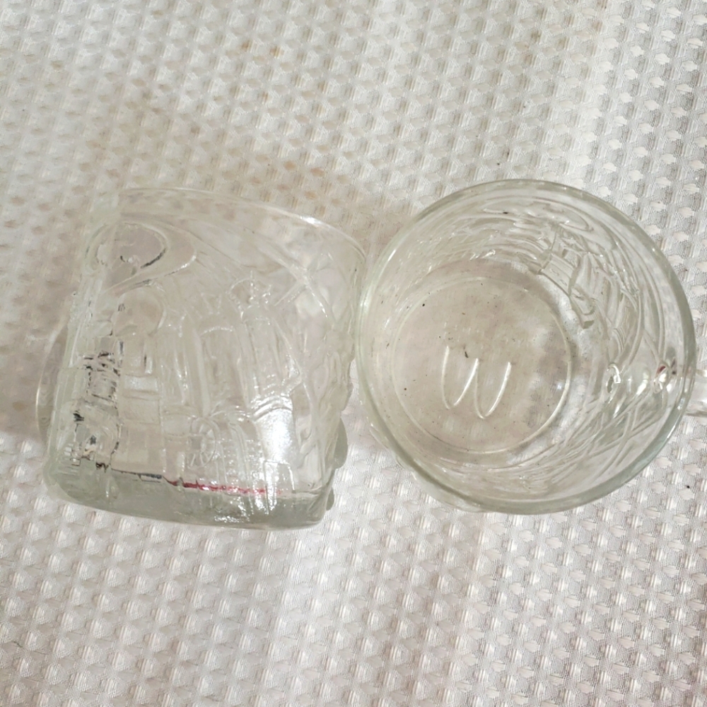 Vintage 1995 McDonalds BATMAN FOREVER Glass Mugs -Two Face - The Riddler Set 2